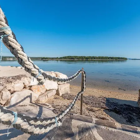 Nyaraló Mobile Sea Turtle *