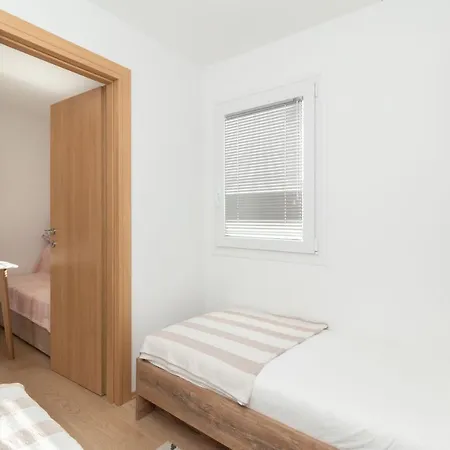 Nyaraló Mobile Sea Turtle *