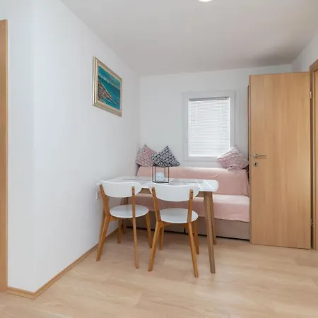 Nyaraló Mobile Sea Turtle Pašman