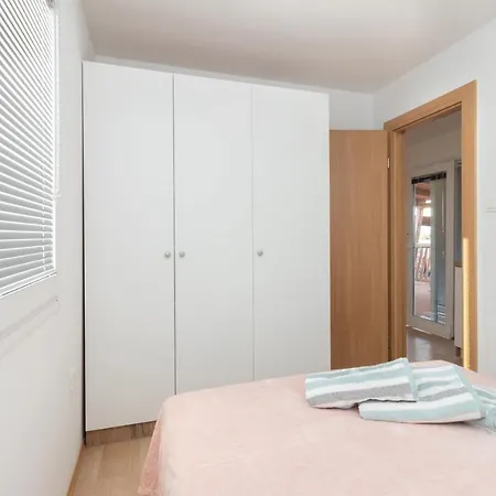 Mobile Sea Turtle Pašman