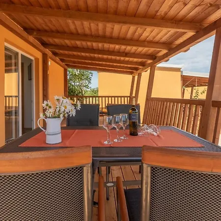 Mobile Sea Turtle Nyaraló *