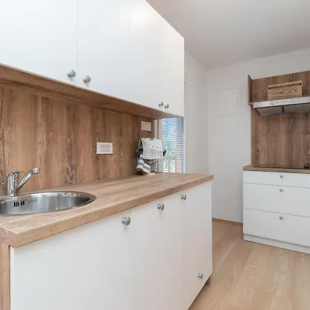 Mobile Sea Turtle Holiday home Pasman